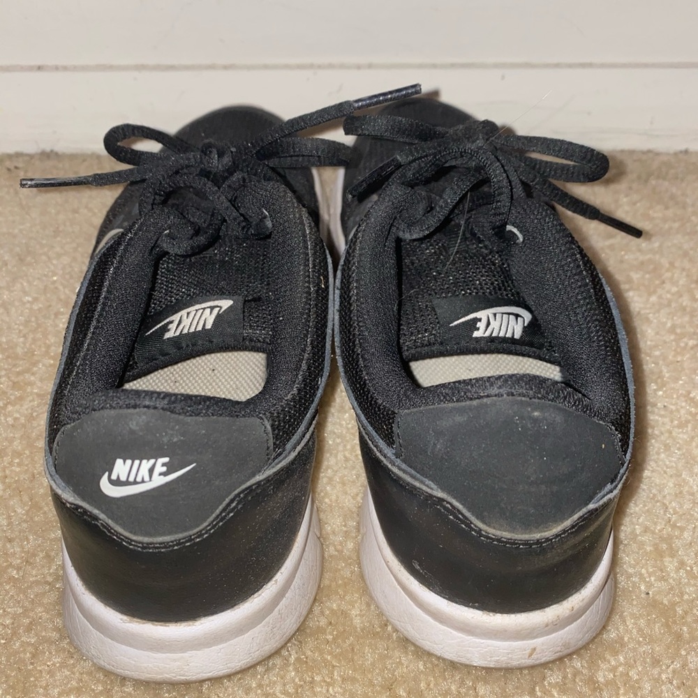 Nike Shoes - Picture 3 of 4